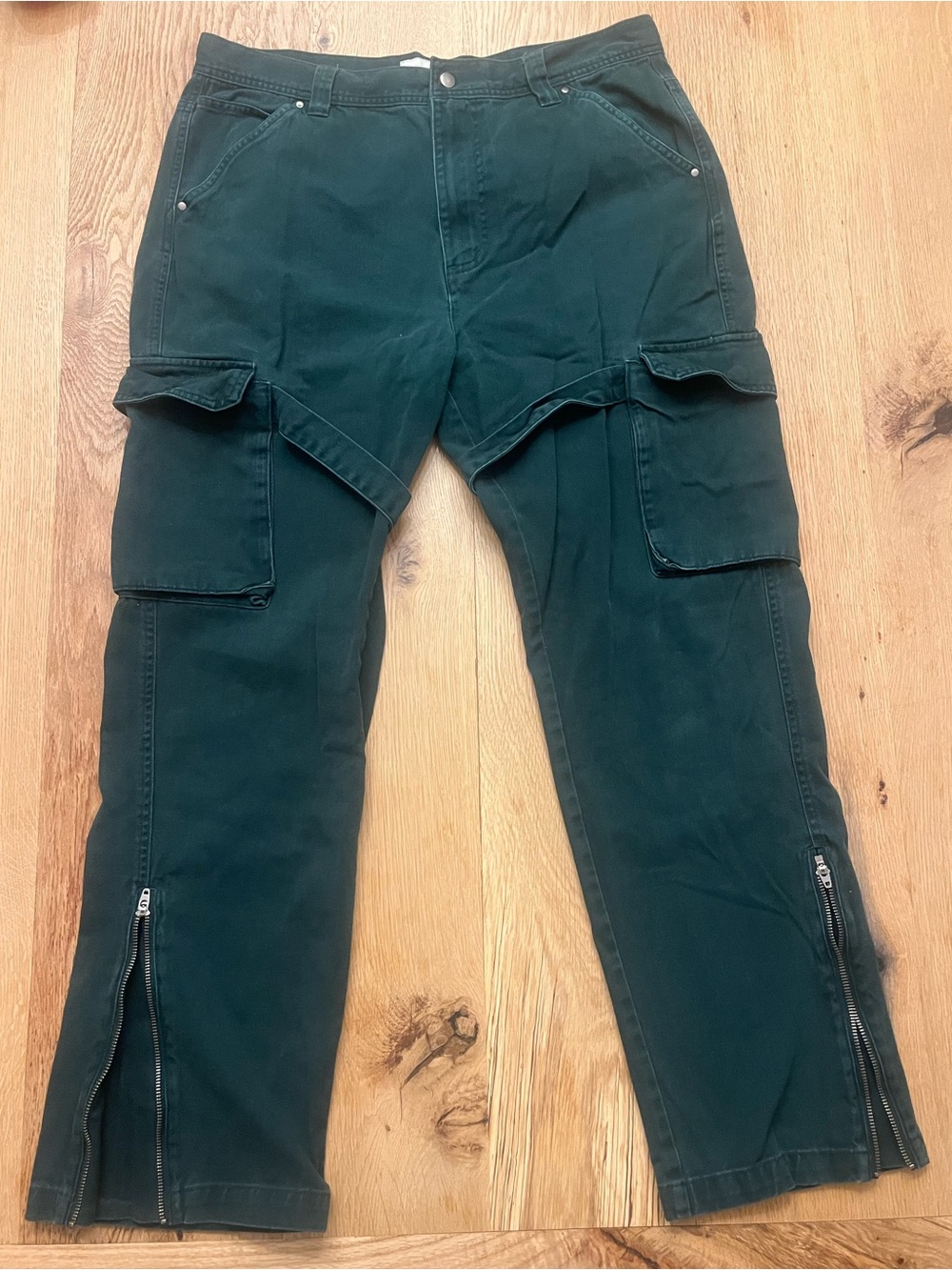 Men's Dark Green Cargo Pants with Zip Hem and Flap Pockets